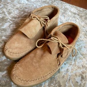 Vans moccasins 7.5